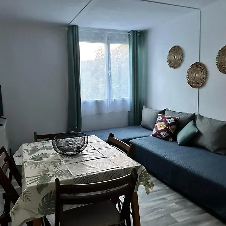 Olivia Vendeghaz 度假居 Orfű